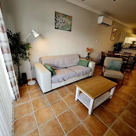 Apartment Family-friendly 2br Poolside With Terrace, Universal Area *