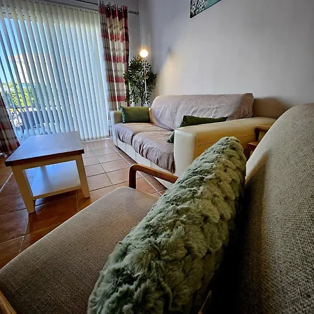 Apartment Family-friendly 2br Poolside With Terrace, Universal Area Paphos